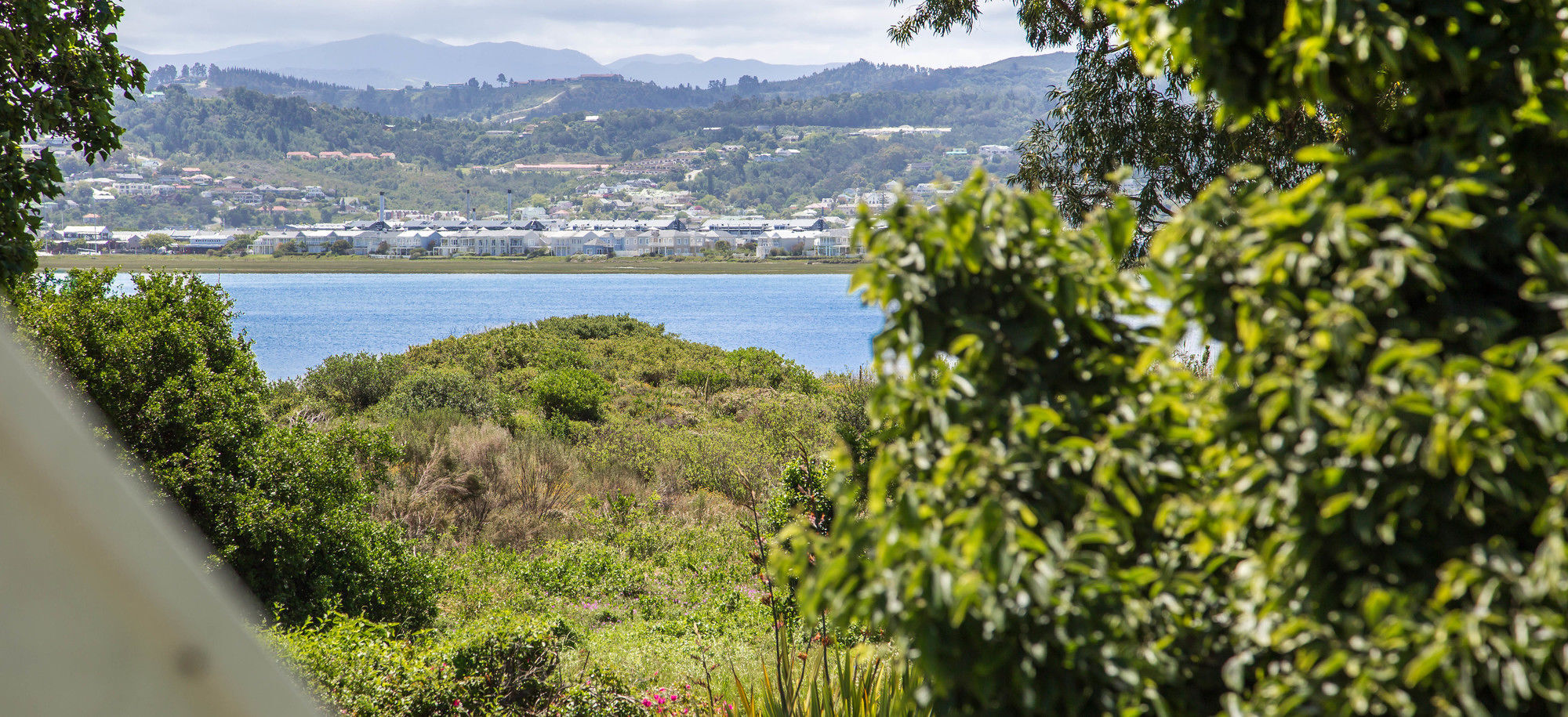 The Islander Knysna Guesthouse Eksteriør billede